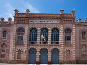 Gran Teatro Falla de Cádiz: ¿a quién debe su nombre y cómo era conocido antes?
