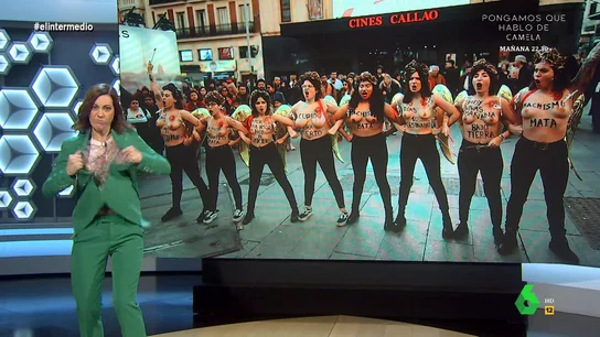 Cristina Gallego apoya a Rocío Saiz y enseña sus tetas en El Intermedio Cristina Gallego apoya a Rocío Saiz y enseña sus tetas en El Intermedio
