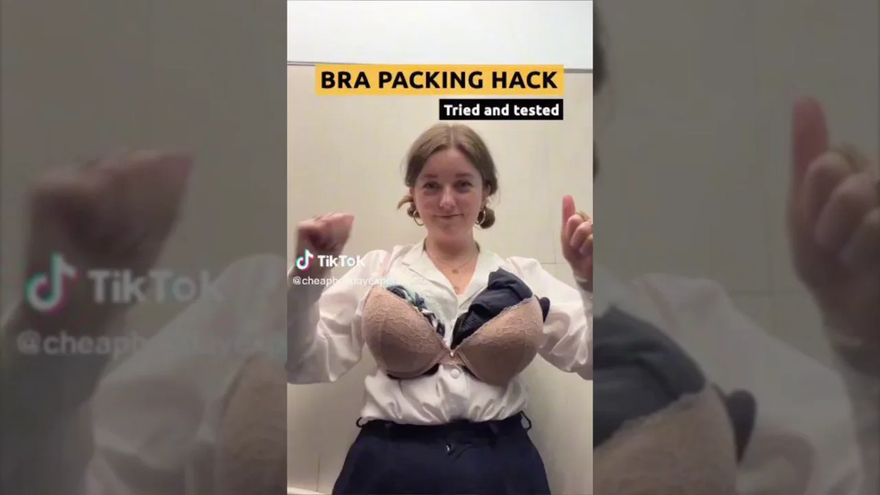 El truco más ingenioso de una joven británica para no pagar la maleta usando un sujetador El truco más ingenioso de una joven británica para no pagar la maleta usando un sujetador