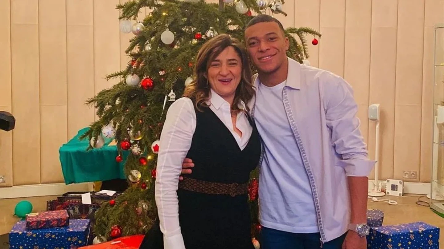 Fayza Lamari y Kylian Mbappé Fayza Lamari y Kylian Mbappé