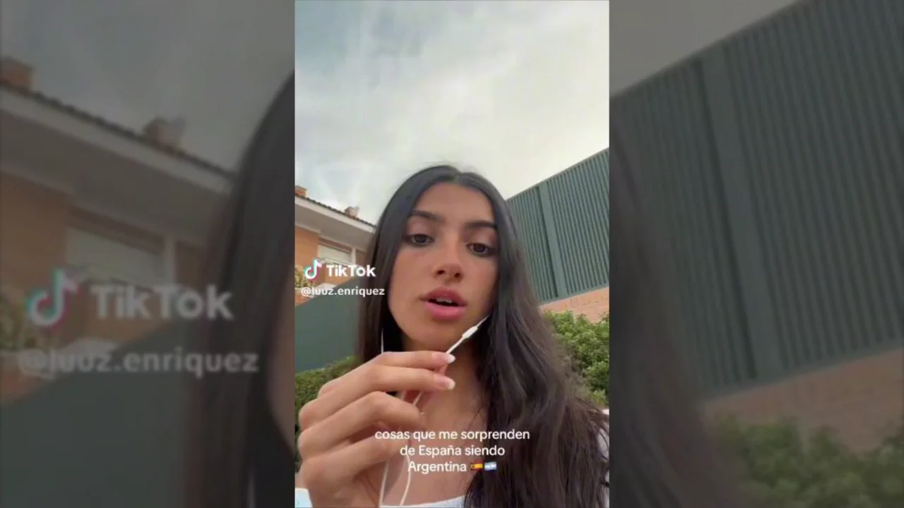 Una argentina que vive en Madrid alucina en TikTok con esta costumbre típica de los españoles: "No miran" Una argentina que vive en Madrid alucina en TikTok con esta costumbre típica de los españoles: "No miran"