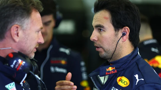Sergio Pérez y Christian Horner Sergio Pérez y Christian Horner