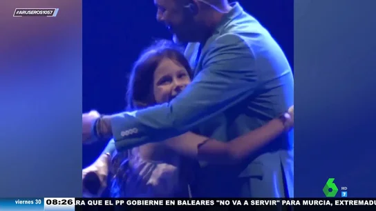 El emotivo mensaje de la hija de Alejandro Sanz al público en pleno concierto: "Gracias por querer a mi padre y apoyarlo" El emotivo mensaje de la hija de Alejandro Sanz al público en pleno concierto: "Gracias por querer a mi padre y apoyarlo"