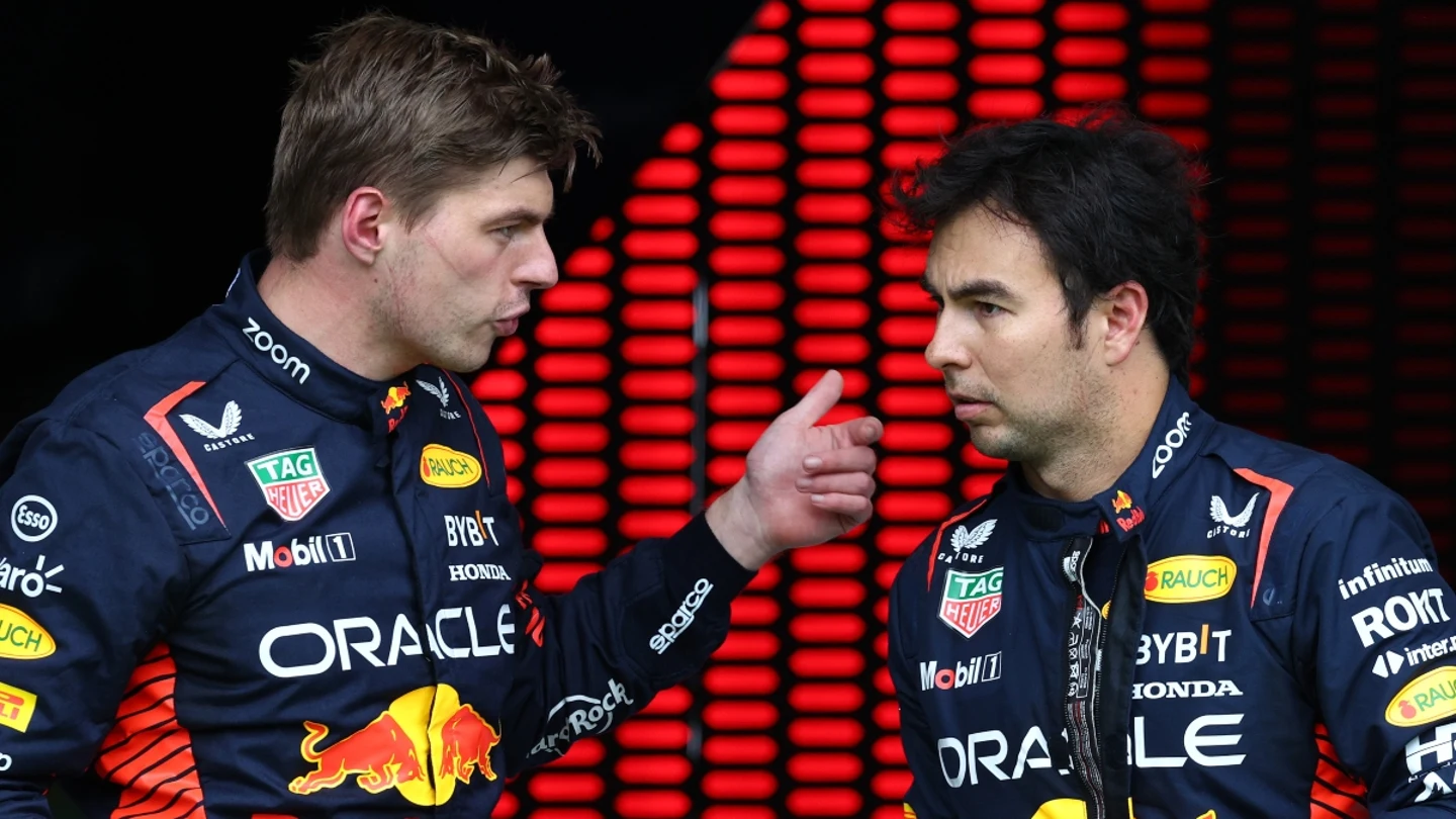 Max Verstappen, con Sergio Pérez Max Verstappen, con Sergio Pérez