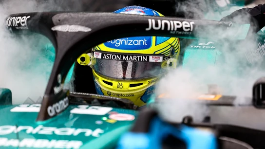 Fernando Alonso, en el Aston Martin Fernando Alonso, en el Aston Martin