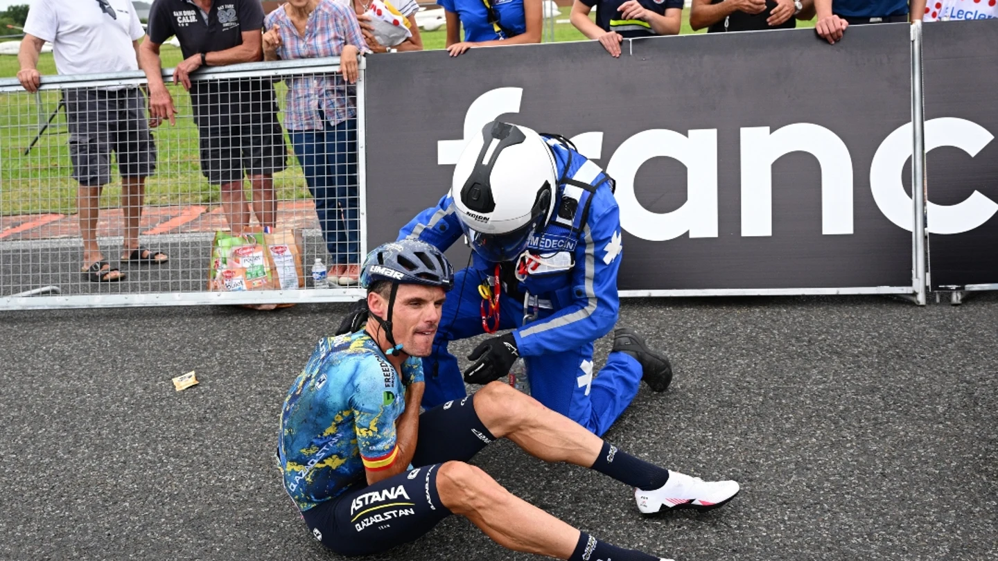 Luis León Sánchez tras su caída en el Tour de Francia Luis León Sánchez tras su caída en el Tour de Francia