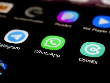 WhatsApp en un móvil WhatsApp en un móvil