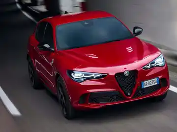 Cuesta como un apartamento y tiene 520 CV pero levanta pasiones Cuesta como un apartamento y tiene 520 CV pero levanta pasiones