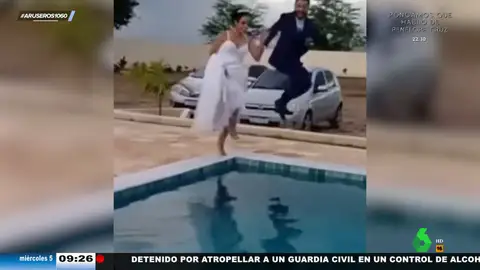 La broma pesada de un marido a su mujer en el día de su boda (con vestido de novia pasado por agua): "Divorcio exprés"