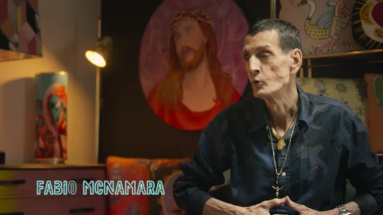 Fabio McNamara confiesa a Iñaki López en una entrevista cómo conoció a Pedro Almodóvar: "Me entró él a mí" Fabio McNamara confiesa a Iñaki López en una entrevista cómo conoció a Pedro Almodóvar: "Me entró él a mí"