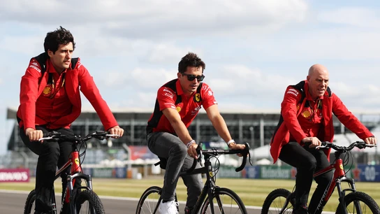 Charles Leclerc y Carlos Sainz Charles Leclerc y Carlos Sainz