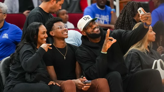 Bryce James y LeBron James Bryce James y LeBron James