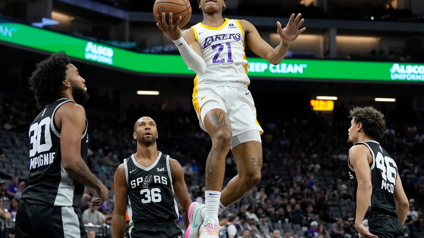 Jugadores de Los Angeles Lakers y San Antonio Spurs Jugadores de Los Angeles Lakers y San Antonio Spurs