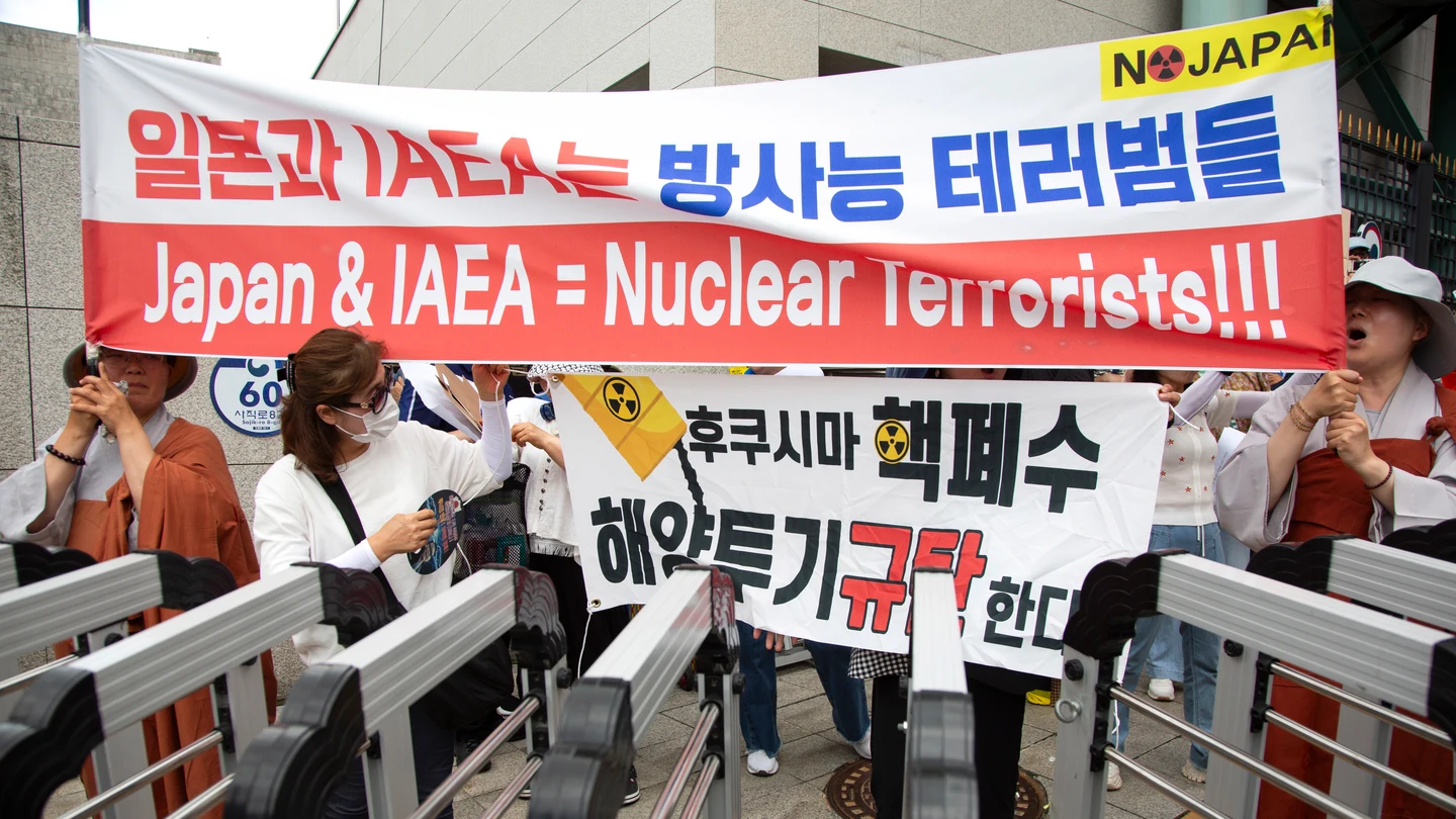 Protestas en Corea del Sur contra el plan de vertido de Fukushima Protestas en Corea del Sur contra el plan de vertido de Fukushima