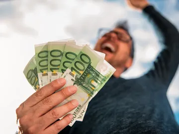 La ciencia lo confirma: el dinero sí da la felicidad La ciencia lo confirma: el dinero sí da la felicidad