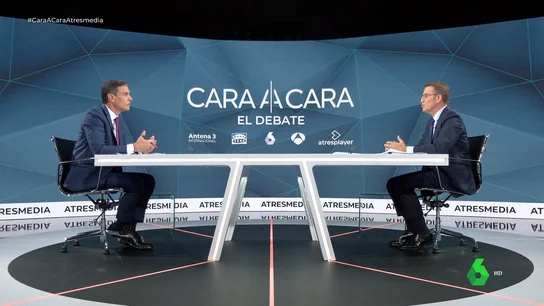 Pedro Sánchez y Alberto Núñez Feijóo, en la mesa del debate electoral de Atresmedia Pedro Sánchez y Alberto Núñez Feijóo, en la mesa del debate electoral de Atresmedia