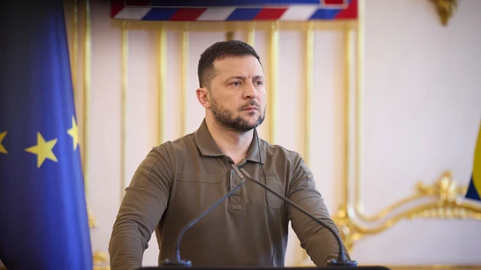 Zelenski critica que se planteen condiciones para la entrada de Ucrania en la OTAN: "Es absurdo y no tiene precedentes" Zelenski critica que se planteen condiciones para la entrada de Ucrania en la OTAN: "Es absurdo y no tiene precedentes"