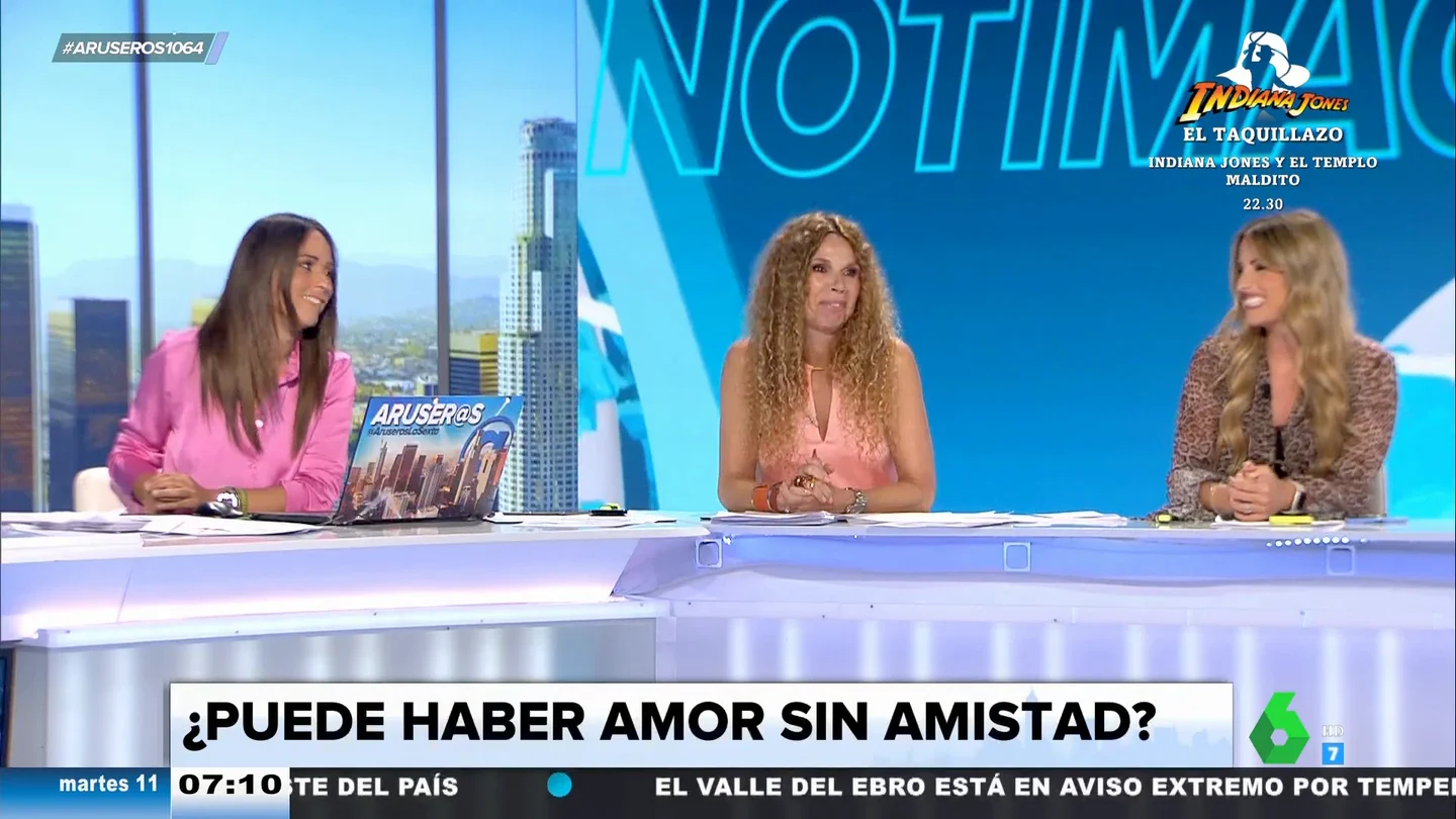 El dardo de Alfonso Arús a Angie Cárdenas en directo: "¿Por qué cuando salís con las amigas contáis cosas de la pareja?" El dardo de Alfonso Arús a Angie Cárdenas en directo: "¿Por qué cuando salís con las amigas contáis cosas de la pareja?"