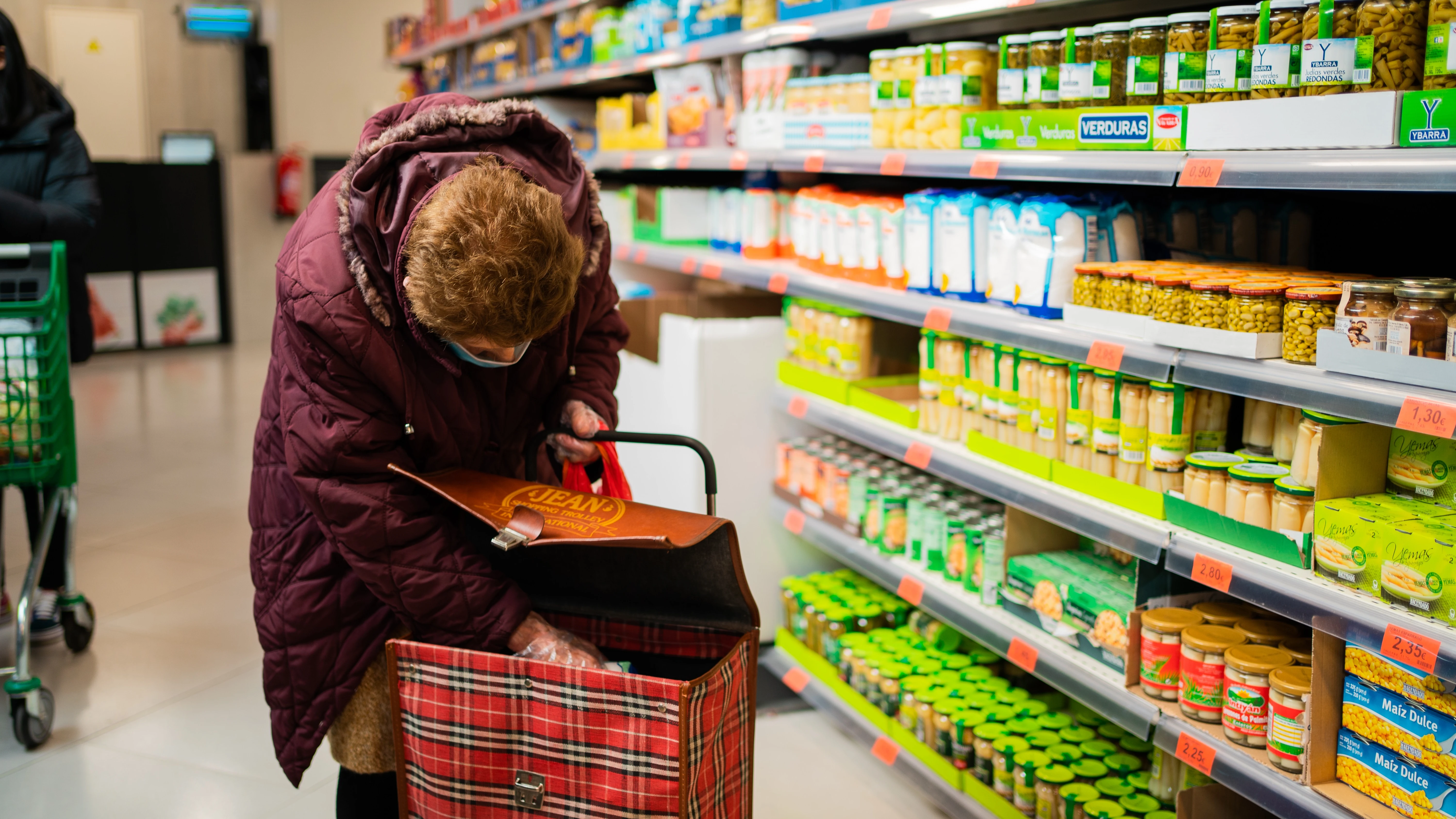 España, primera gran economía de la eurozona en moderar la inflación por debajo del 2%