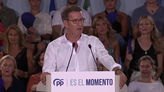 Nuevo lapsus de Feijóo: llama "tacita de oro" a Cádiz y sus militantes no pueden evitar gesticular Nuevo lapsus de Feijóo: llama "tacita de oro" a Cádiz y sus militantes no pueden evitar gesticular