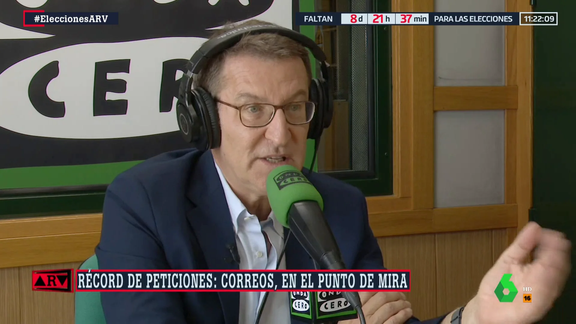 Feijóo acusa a la dirección de Correos de ser "incompetente"