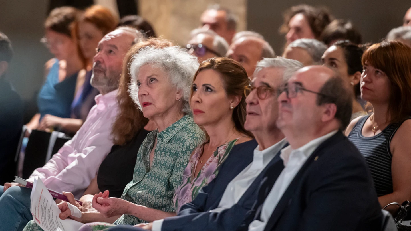 Personalidades de la cultura, la política y los sindicatos plantan cara a la censura de PP y Vox Personalidades de la cultura, la política y los sindicatos plantan cara a la censura de PP y Vox