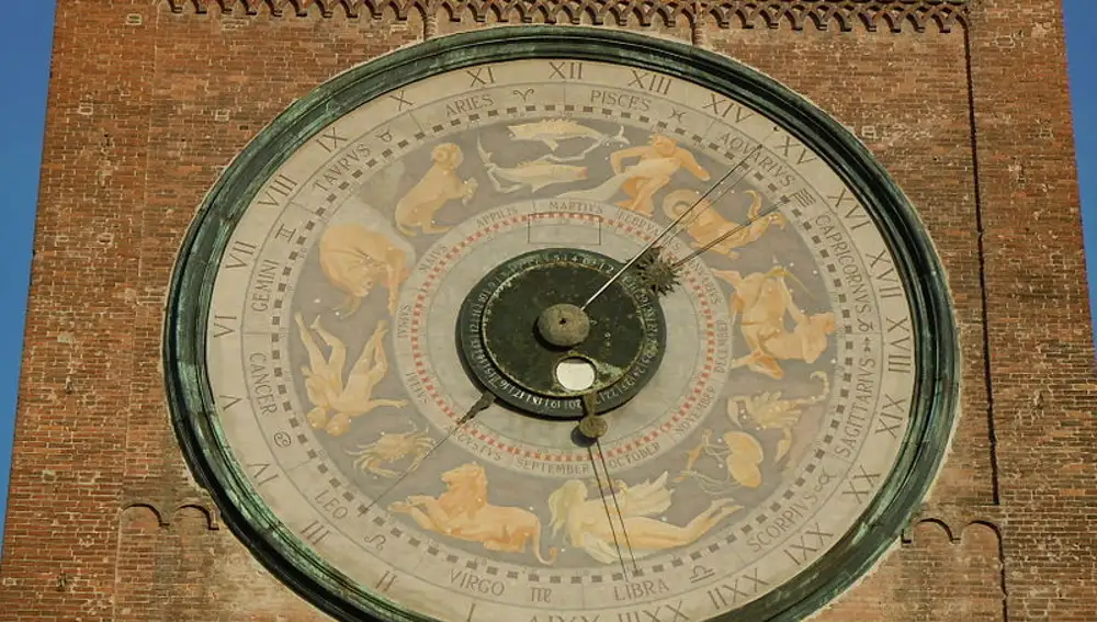 Reloj astronómico del Torrazo de Cremona