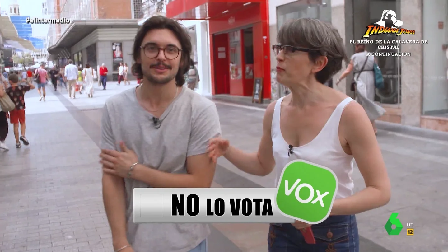 Así reacciona Thais Villas cuando Pedro busca un no-votante de Vox Así reacciona Thais Villas cuando Pedro busca un no-votante de Vox