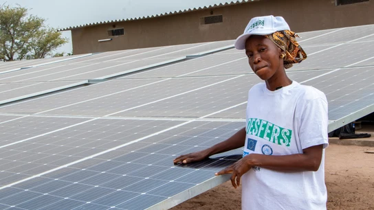 Plan International promueve la distribución de productos fotovoltaicos en la región del Sahel central de África Plan International promueve la distribución de productos fotovoltaicos en la región del Sahel central de África