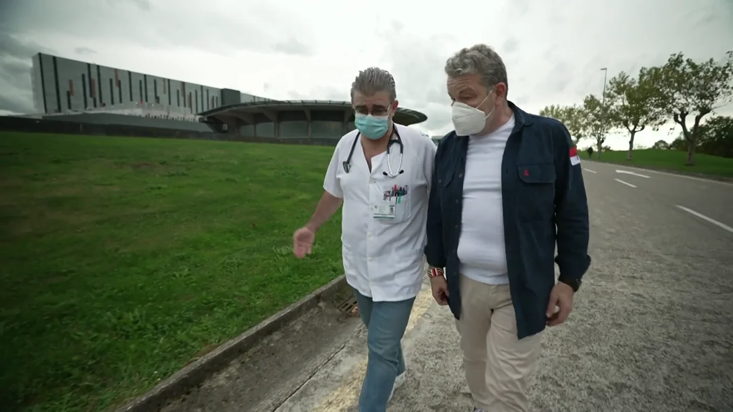 Un médico del HUCA critica el estado de la comida: "He descubierto cosas sorprendentes sobre la fauna marina" Un médico del HUCA critica el estado de la comida: "He descubierto cosas sorprendentes sobre la fauna marina"