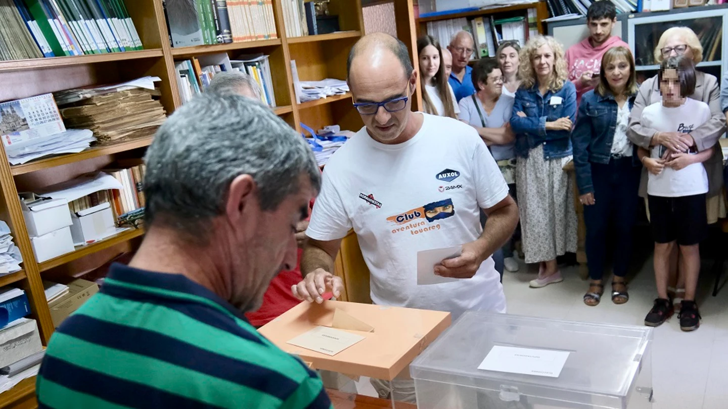 Votación en Villarroya Votación en Villarroya