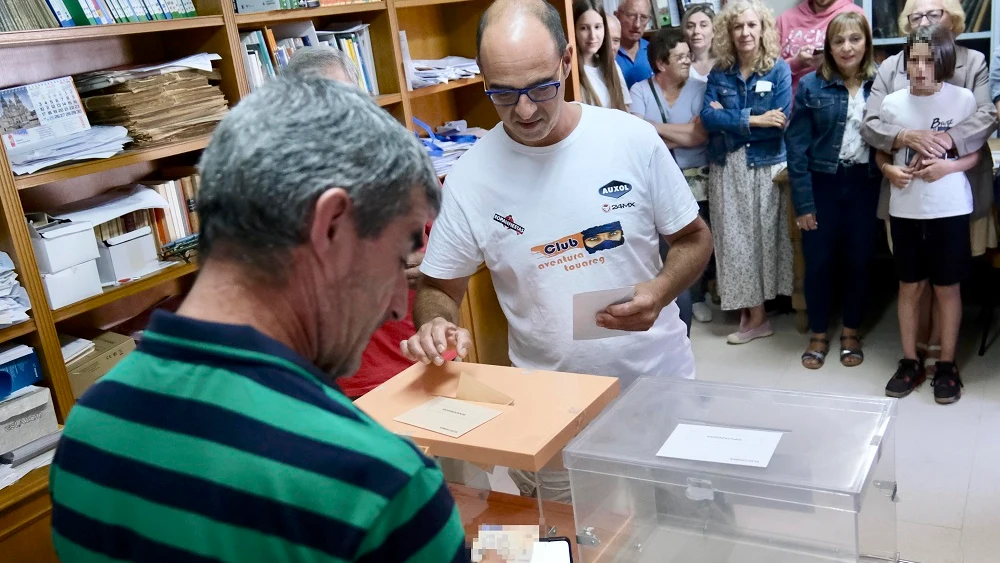 Votación en Villarroya