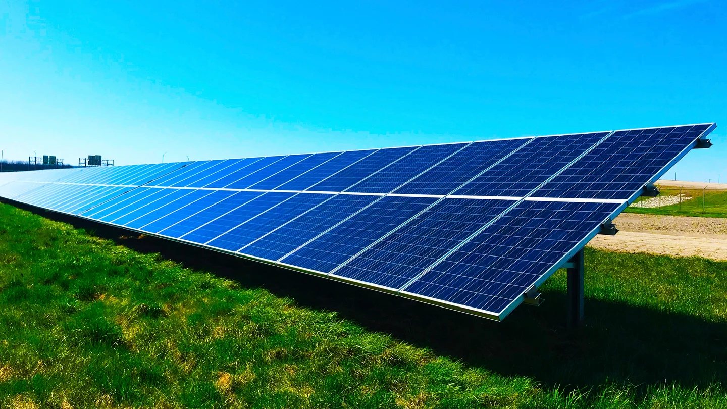 Energía solar a distancia, el autoconsumo remoto que ayuda a reducir facturas Energía solar a distancia, el autoconsumo remoto que ayuda a reducir facturas