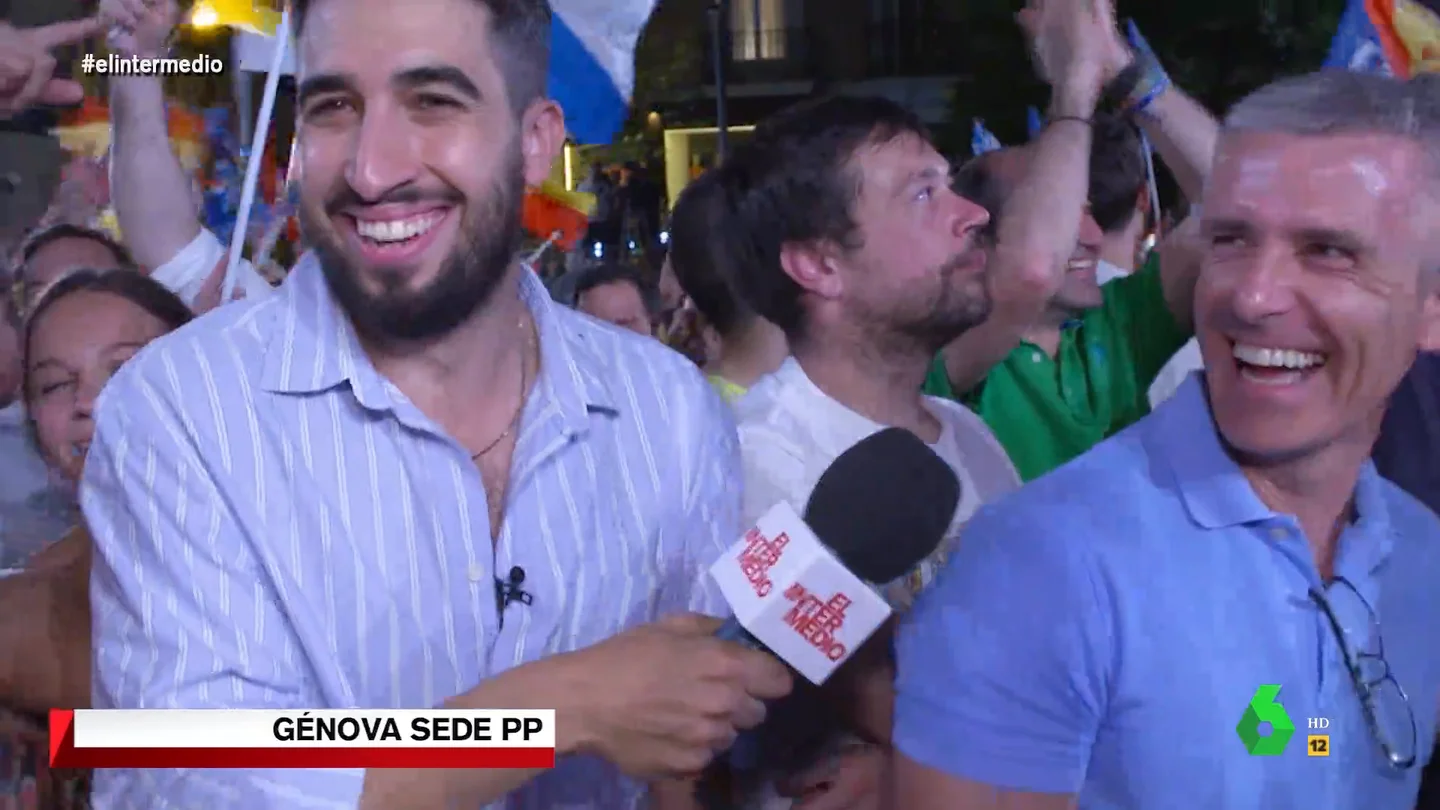 la reacción de este votante del PP cuando Isma Juárez le pregunta si pondrán Taburete en Génova la reacción de este votante del PP cuando Isma Juárez le pregunta si pondrán Taburete en Génova
