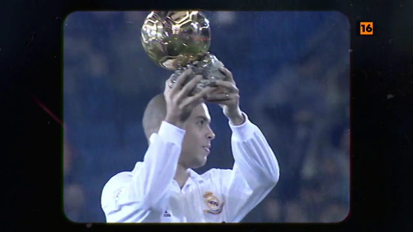 Un fenómeno fuera y dentro del campo de fútbol y un amante de la fiesta: Iñaki López retrata a Ronaldo Un fenómeno fuera y dentro del campo de fútbol y un amante de la fiesta: Iñaki López retrata a Ronaldo