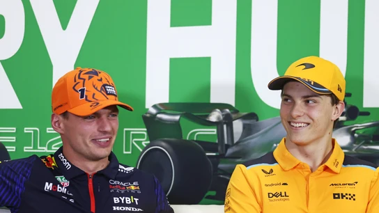 Oscar Piastri y Max Verstappen Oscar Piastri y Max Verstappen