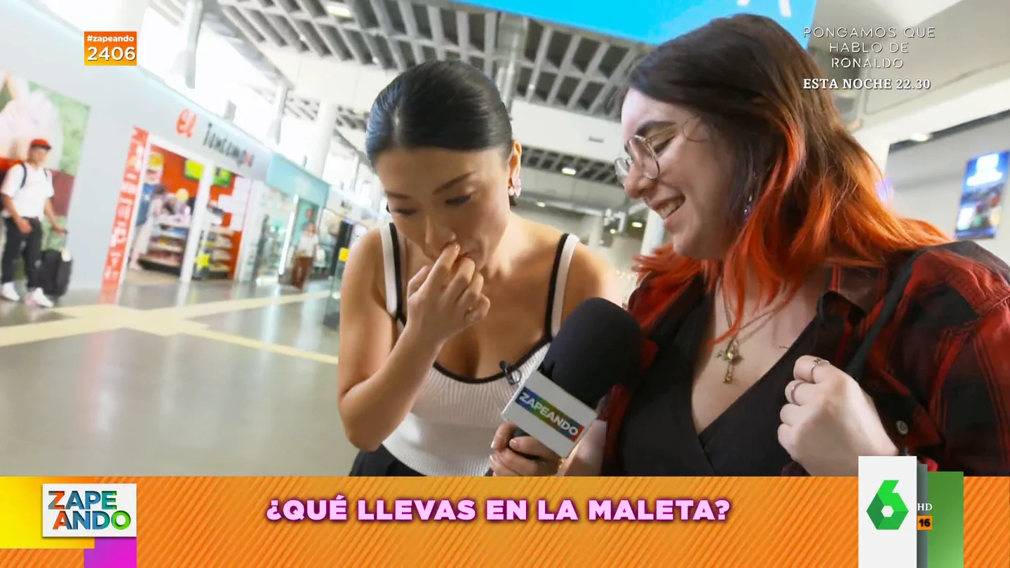 "El ordenador es normal pero esto...": la reacción de Jiaping cuando descubre lo que lleva una chica en su maleta "El ordenador es normal pero esto...": la reacción de Jiaping cuando descubre lo que lleva una chica en su maleta