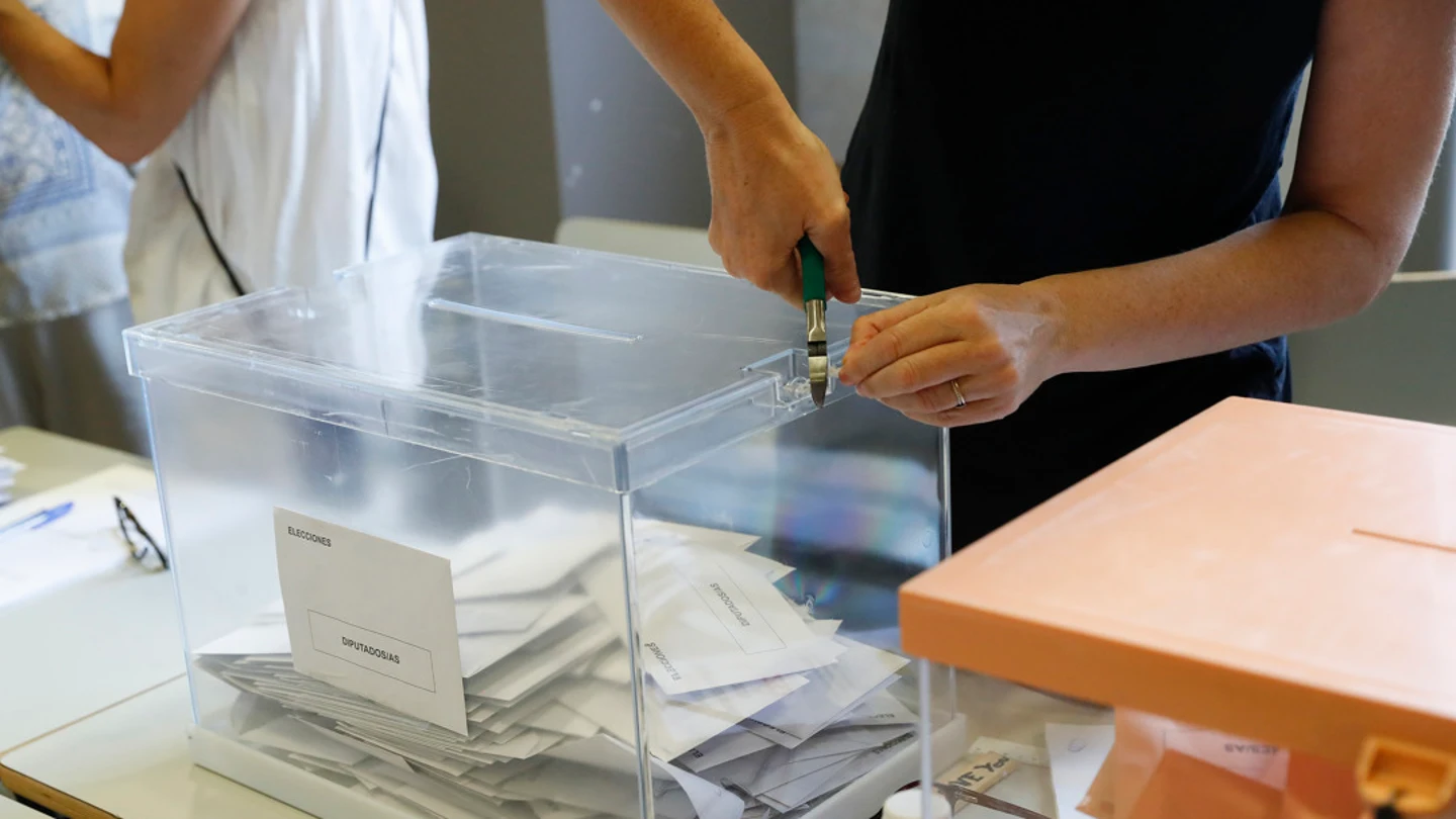 Los casos en que te puedes 'librar' de ser mesa electoral en las elecciones gallegas Los casos en que te puedes 'librar' de ser mesa electoral en las elecciones gallegas