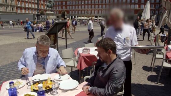 Alberto Chicote estalla al probar una paella en la Plaza Mayor de Madrid: "Joder, qu&eacute; mal rollo"