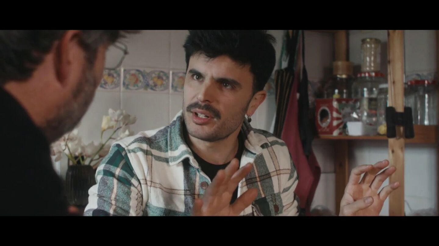 Rodrigo Cuevas sobre su sentimiento hacia Espa&ntilde;a: "Parece que quererla es ponerte la pulserita y tapar todo lo malo"