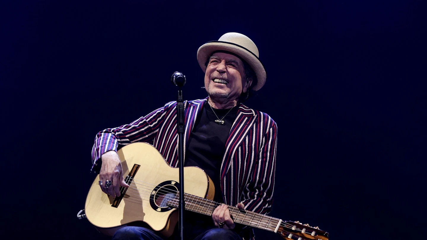 El cantante Joaquín Sabina durante una actuación en el Wizink Center en mayo de 2023. El cantante Joaquín Sabina durante una actuación en el Wizink Center en mayo de 2023.