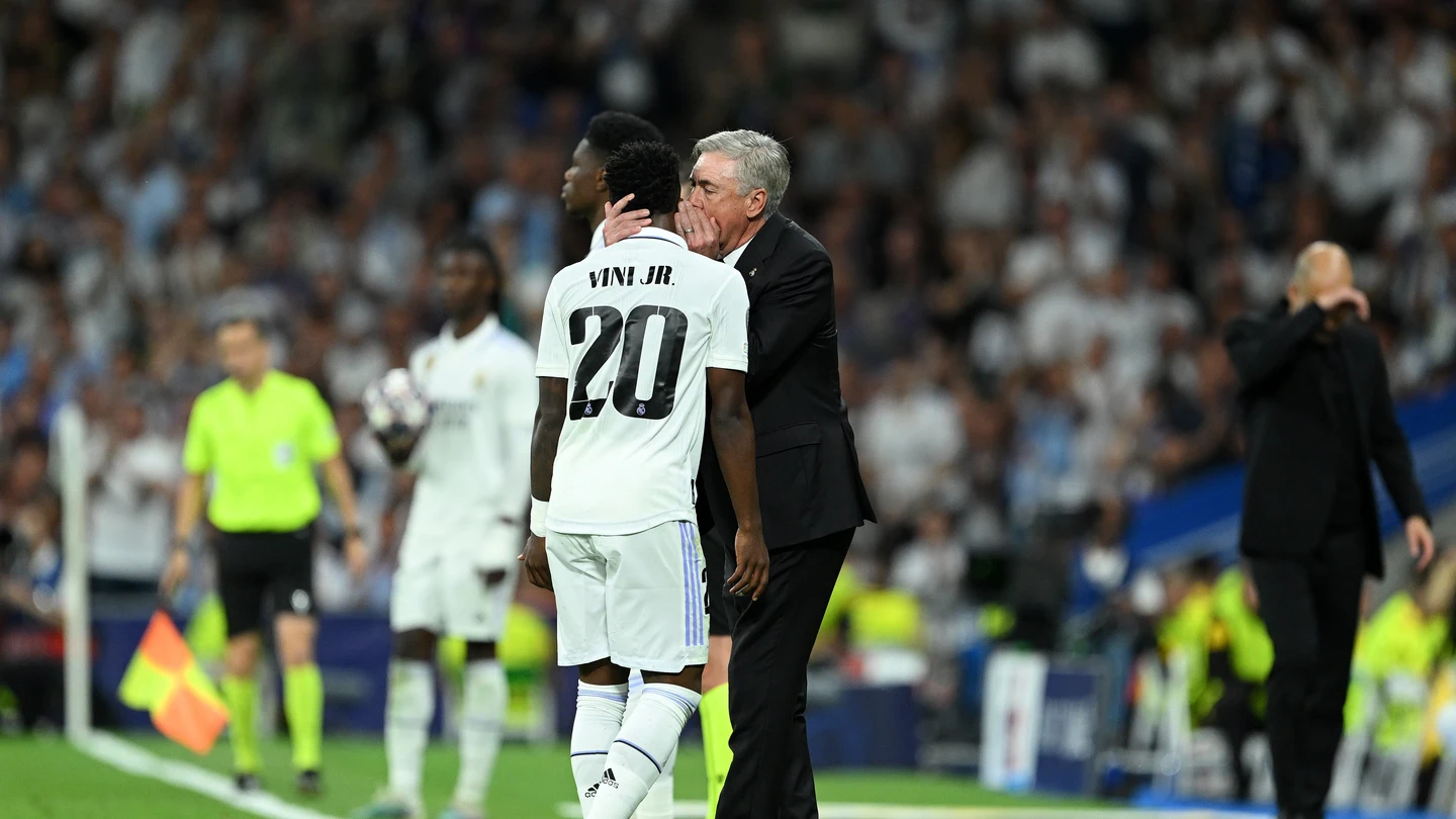 Vinicius Jr y Carlo Ancelotti Vinicius Jr y Carlo Ancelotti