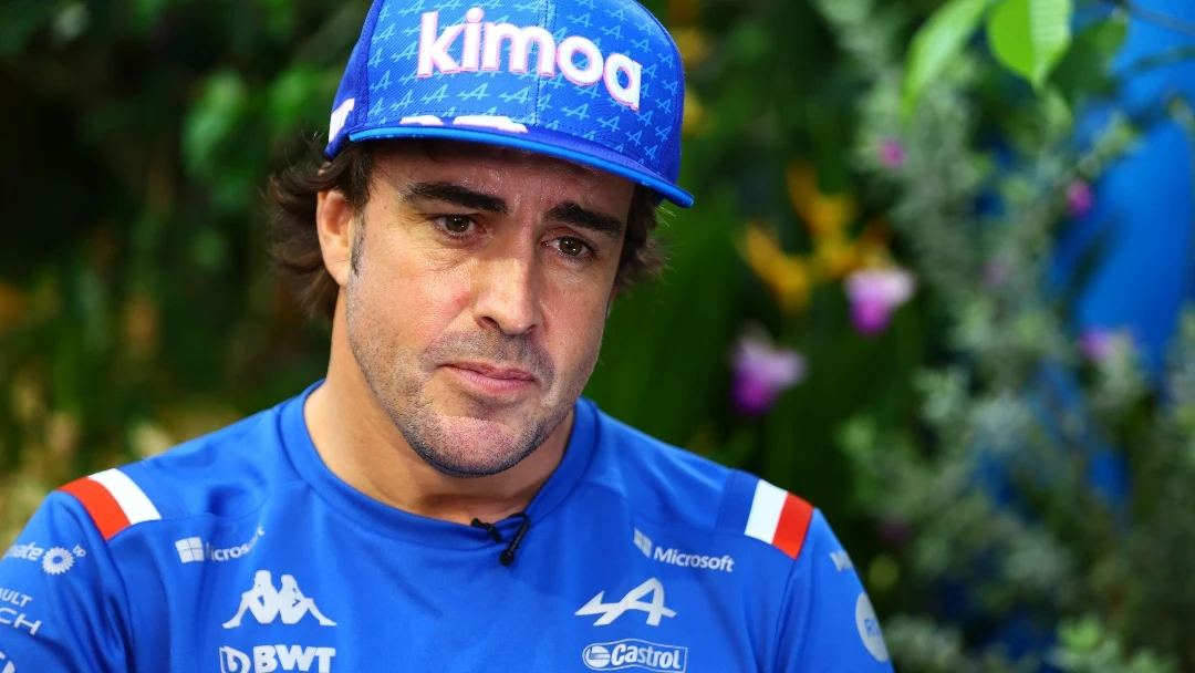 Fernando Alonso con Alpine