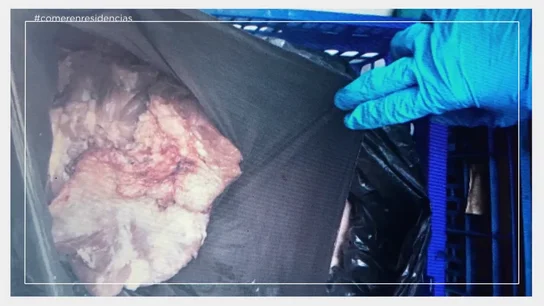 "La carne venía sin protección ni controles": la denuncia de una extrabajadora sobre las prácticas en una residencia "La carne venía sin protección ni controles": la denuncia de una extrabajadora sobre las prácticas en una residencia