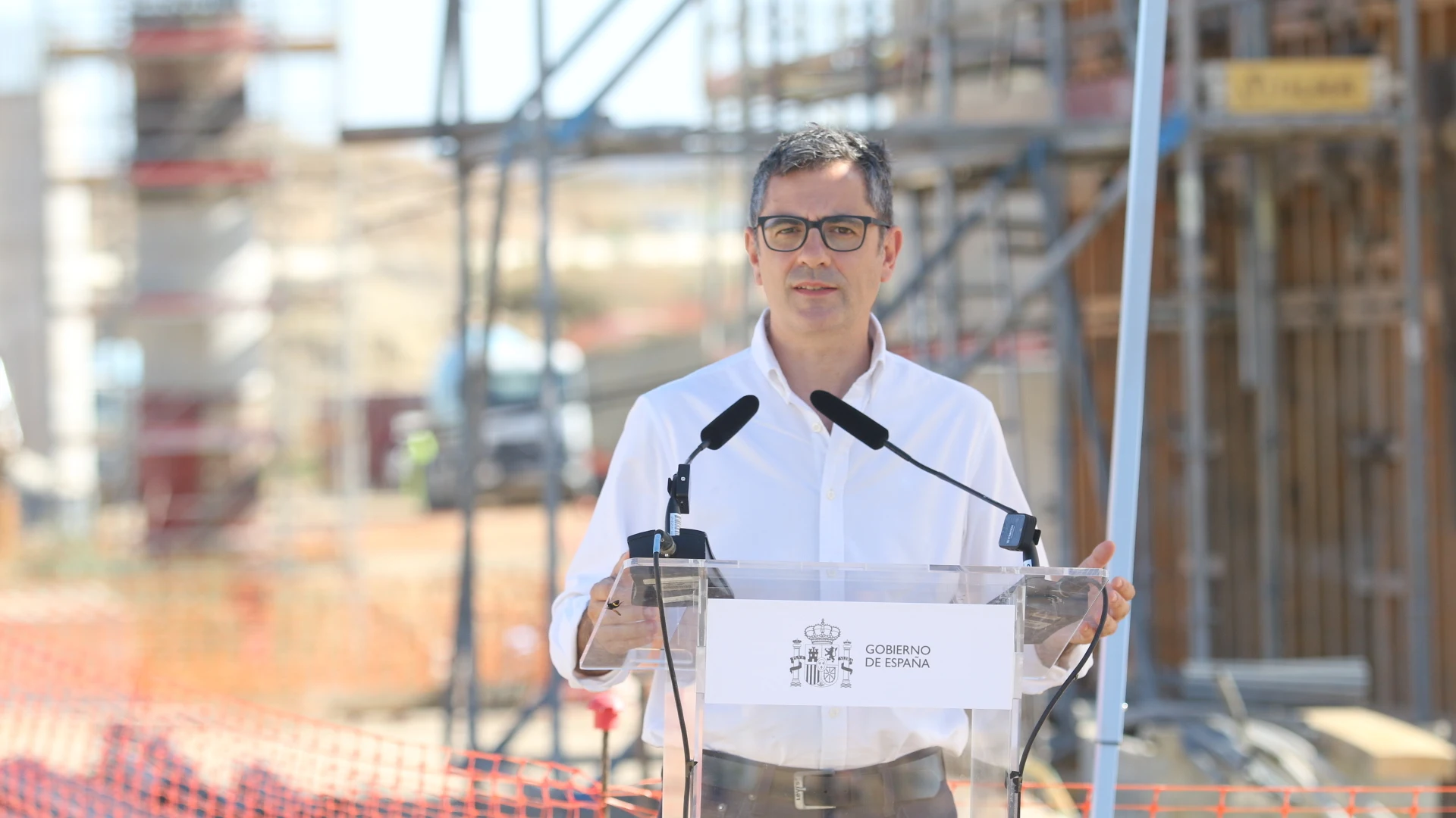 El ministro de la Presidencia en funciones, Félix Bolaños, en una visita a las obras de la línea de alta velocidad Murcia-Almería.