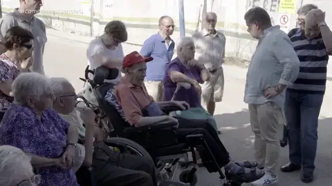"Es un robo descarado a los mayores": protestas por la alimentación de grupo de ancianos en una residencia