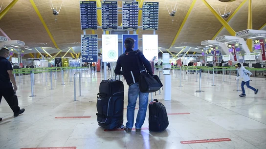 Consumo abre expediente sancionador a varias aerolíneas 'low cost' por sobrecostes en el equipaje de mano Consumo abre expediente sancionador a varias aerolíneas 'low cost' por sobrecostes en el equipaje de mano