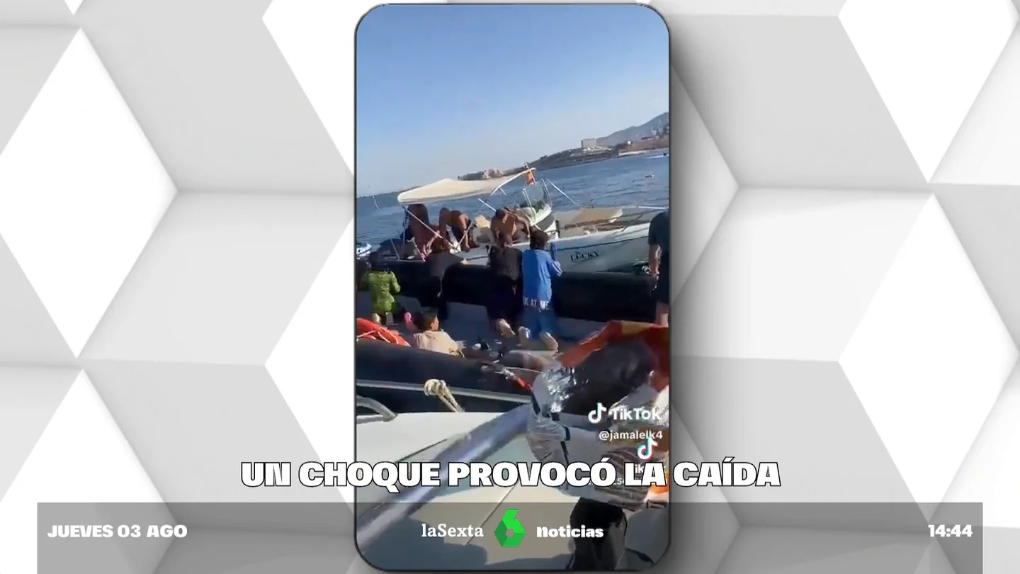 Tenso rescate de una patera en Melilla tras el chocar con la Guardia Civil: "¡Habéis hundido a la familia entera!" Tenso rescate de una patera en Melilla tras el chocar con la Guardia Civil: "¡Habéis hundido a la familia entera!"
