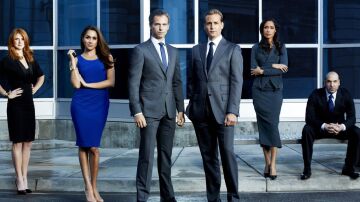 La serie 'Suits' ('La clave del éxito') está disponible en Netflix