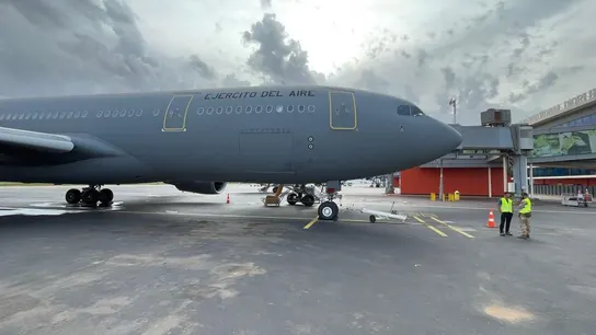 Un avión del Ejército del Aire llega a Níger para evacuar a los españoles que permanecen en el país tras el golpe de Estado Un avión del Ejército del Aire llega a Níger para evacuar a los españoles que permanecen en el país tras el golpe de Estado